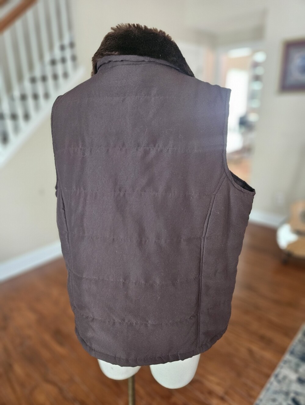 Jane Ashley Faux Fur Puffer Vest XL - Picture 3 of 4